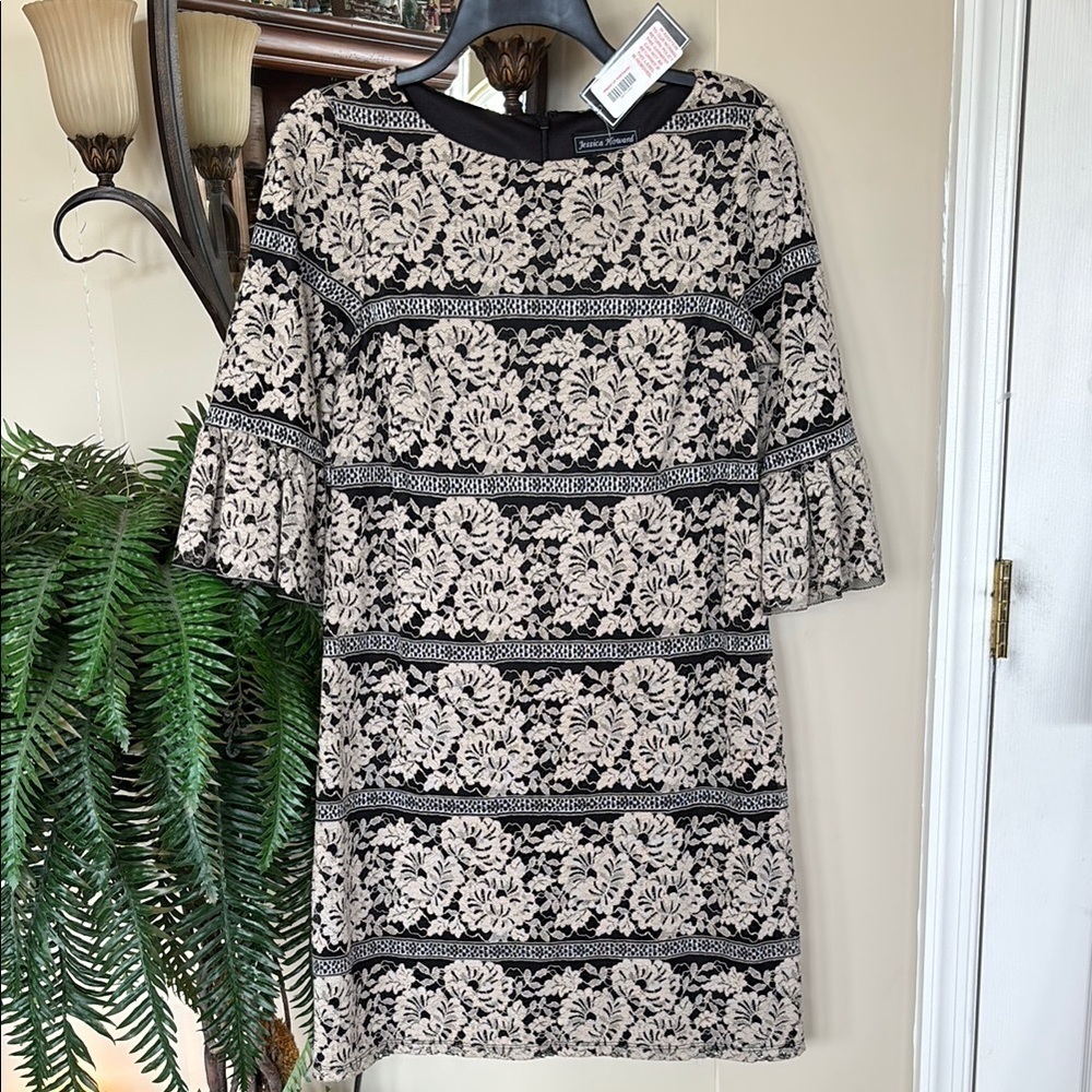 Brand New Jessica Howard Elegant Black & Cream Lace Floral Dress w/ Bell Sleeves